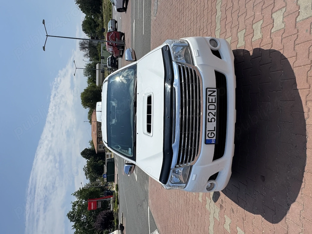 Vând Toyota Hilux 3.0