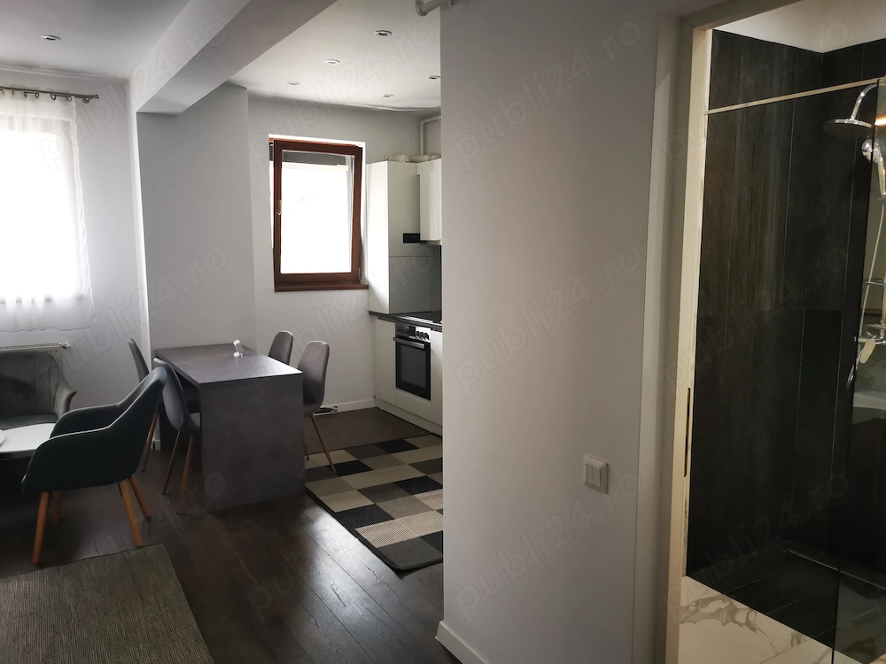 Apartament 2 camere si living decomnadat disponibil imediat