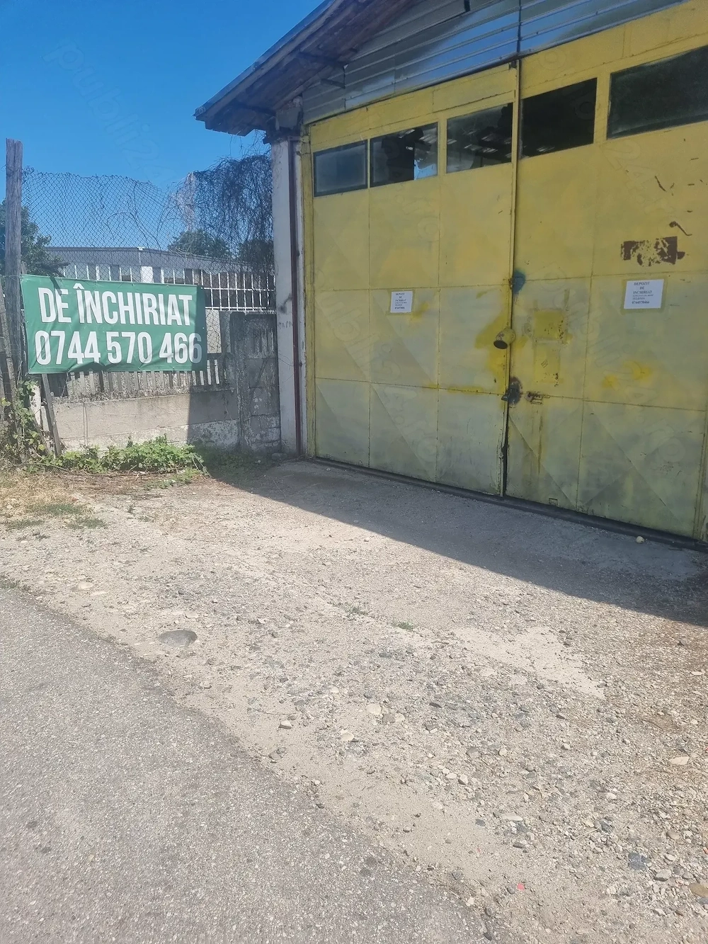 De inchiriat depozit
