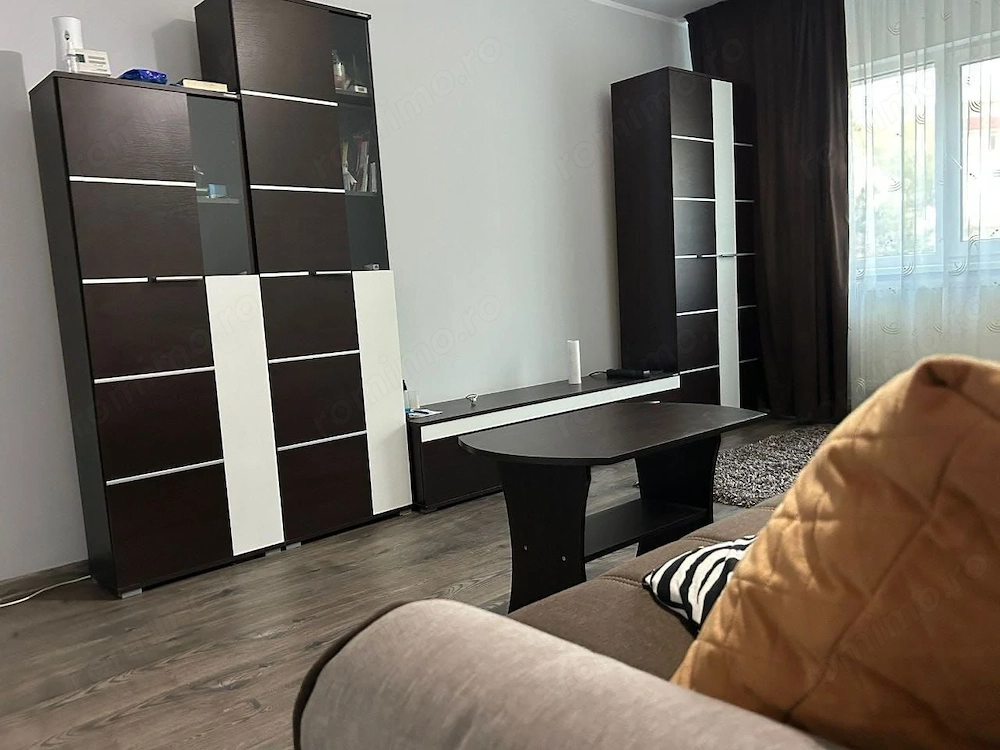 De inchiriat apartament cu 2 camere, General, etaj 1, 400 euro