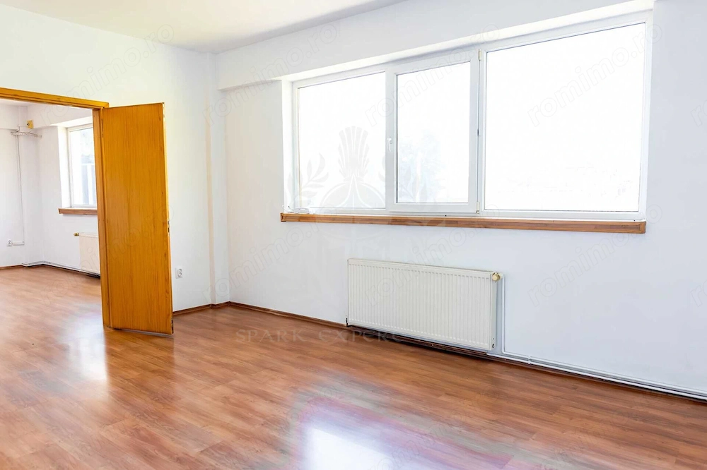 SPATIU COMERCIAL 160 MP // ZONA CENTRALA//CABINETE MEDICALE