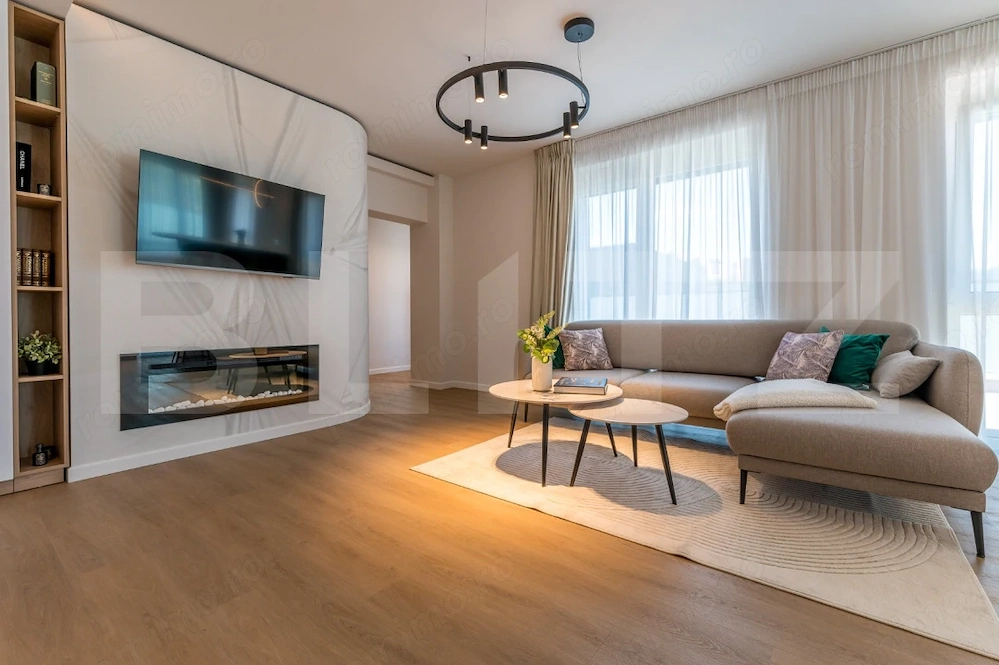 Apartament 3 camere, 95 mp, 2 parcari, zona UMF