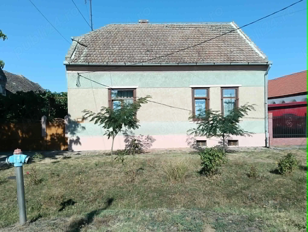 Vand casa la cheie din beton si caramida in loc. Bulgarus jud. Timis teren total 1998 mp.