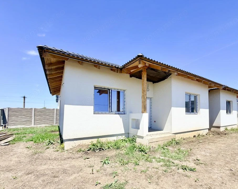 Duplex despartit cu 3 camere si teren de 280/380 mp in Mosnita Noua