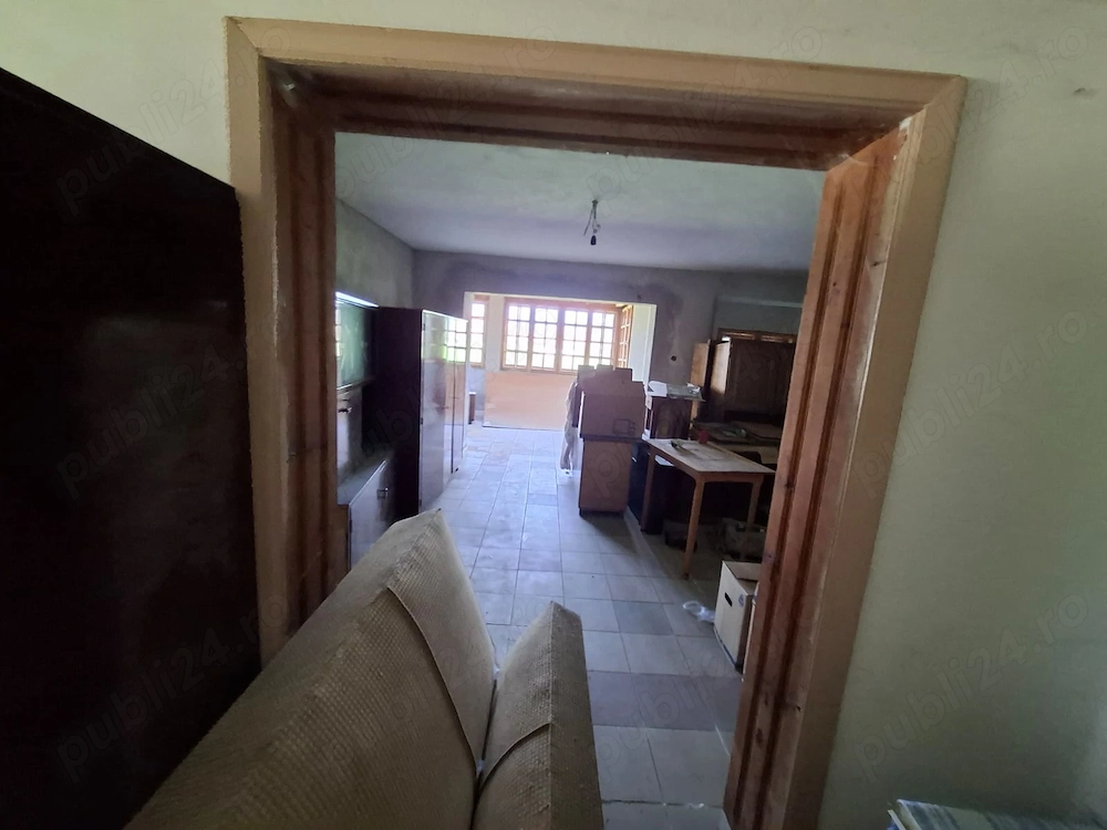 Vand vila P+1, 550 mp utili cu garaj terminata partial cu 4500mp teren in Novaci DN 67C
