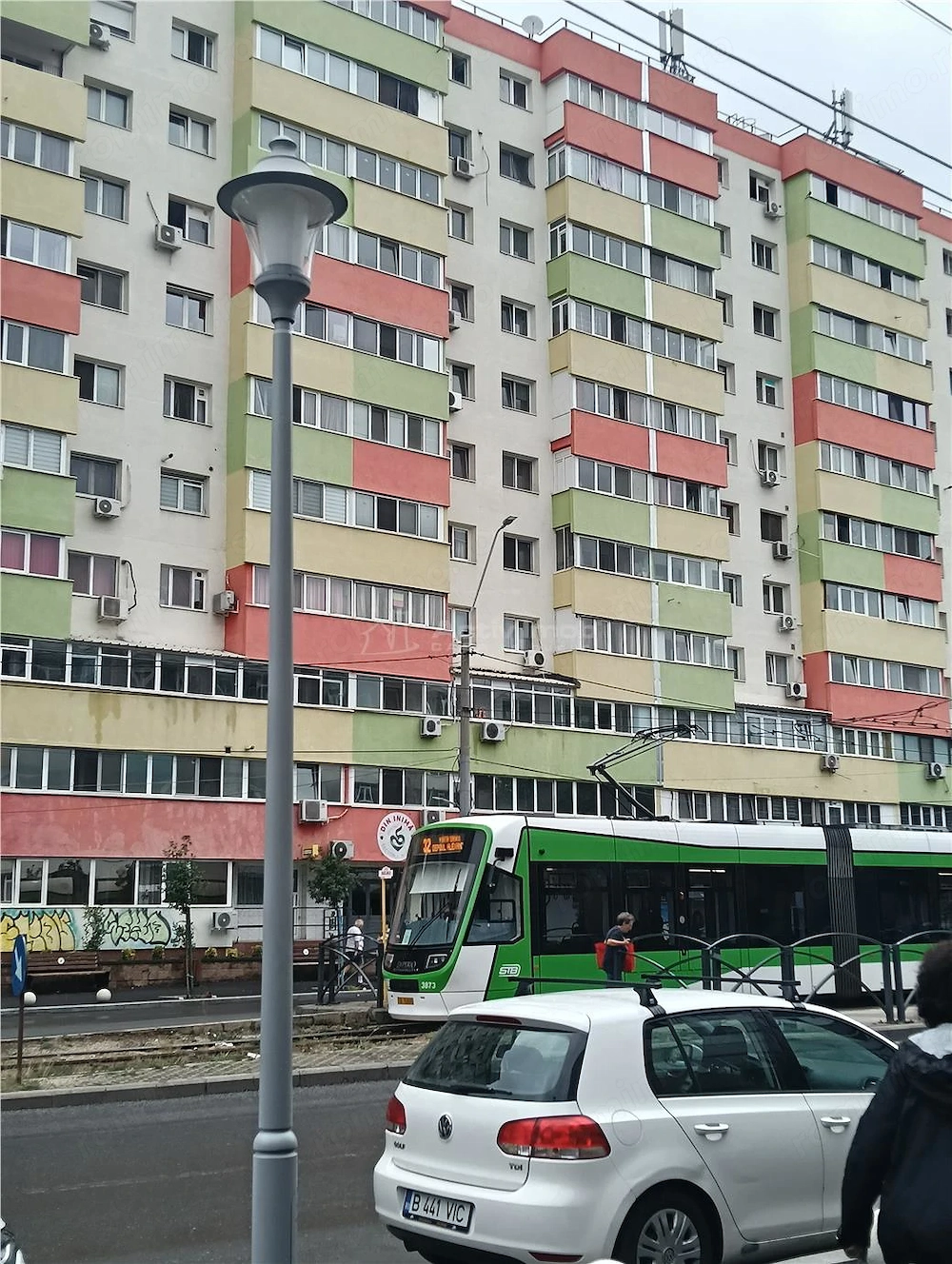 Apartament cu 3 camere-Bloc reabilitat-Teius-Stradal-Mobilat si utilat-