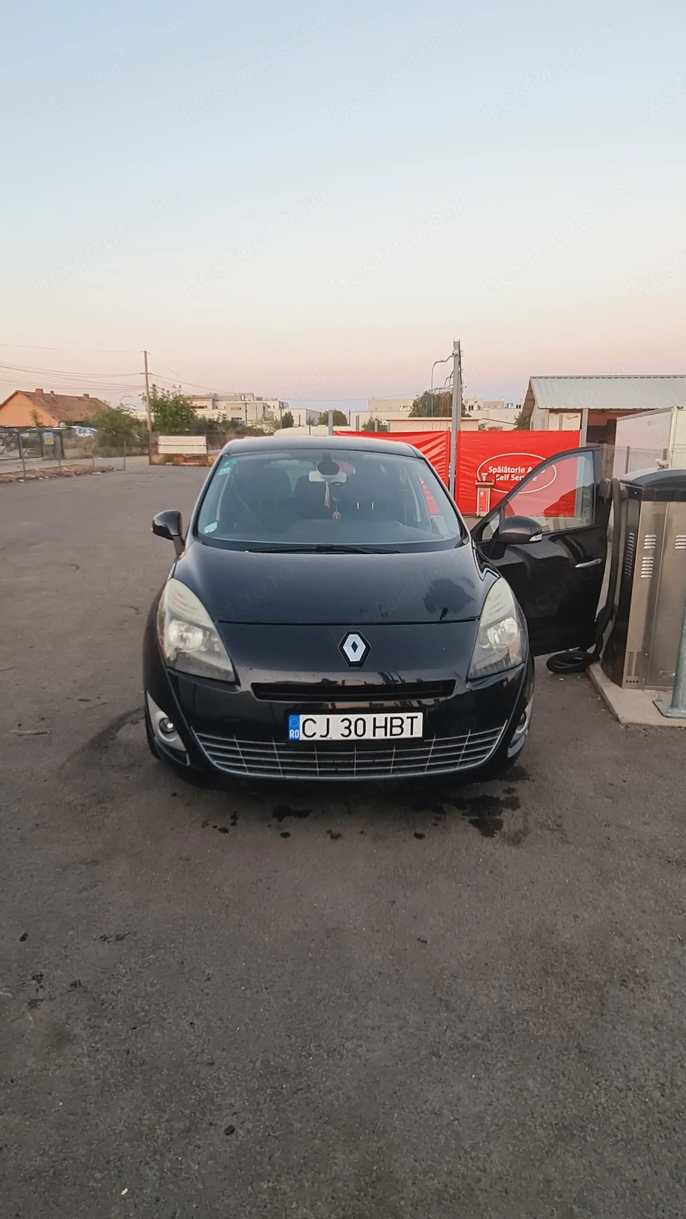 Renault grand scenic 3 an 2010 motor 1.9 diesel 