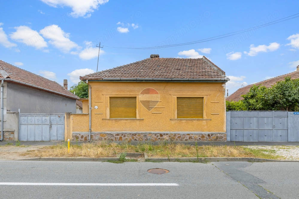 Casă de vânzare în zona Gai cu teren de 1.480 mp