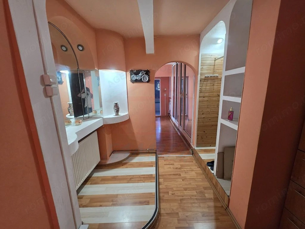 Vanzare apartament 3 camere, IREG, 74mp, 72.000 EURO