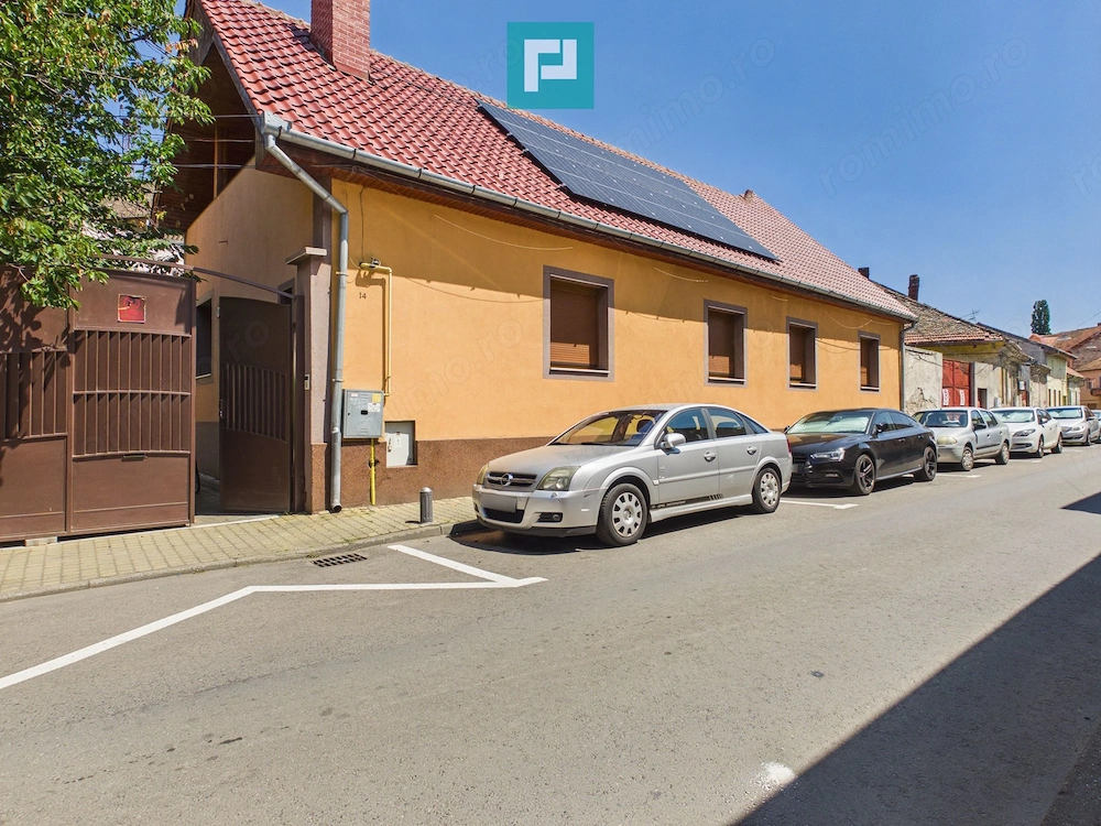 Casă ultracentrală cu 6 camere pentru investiții