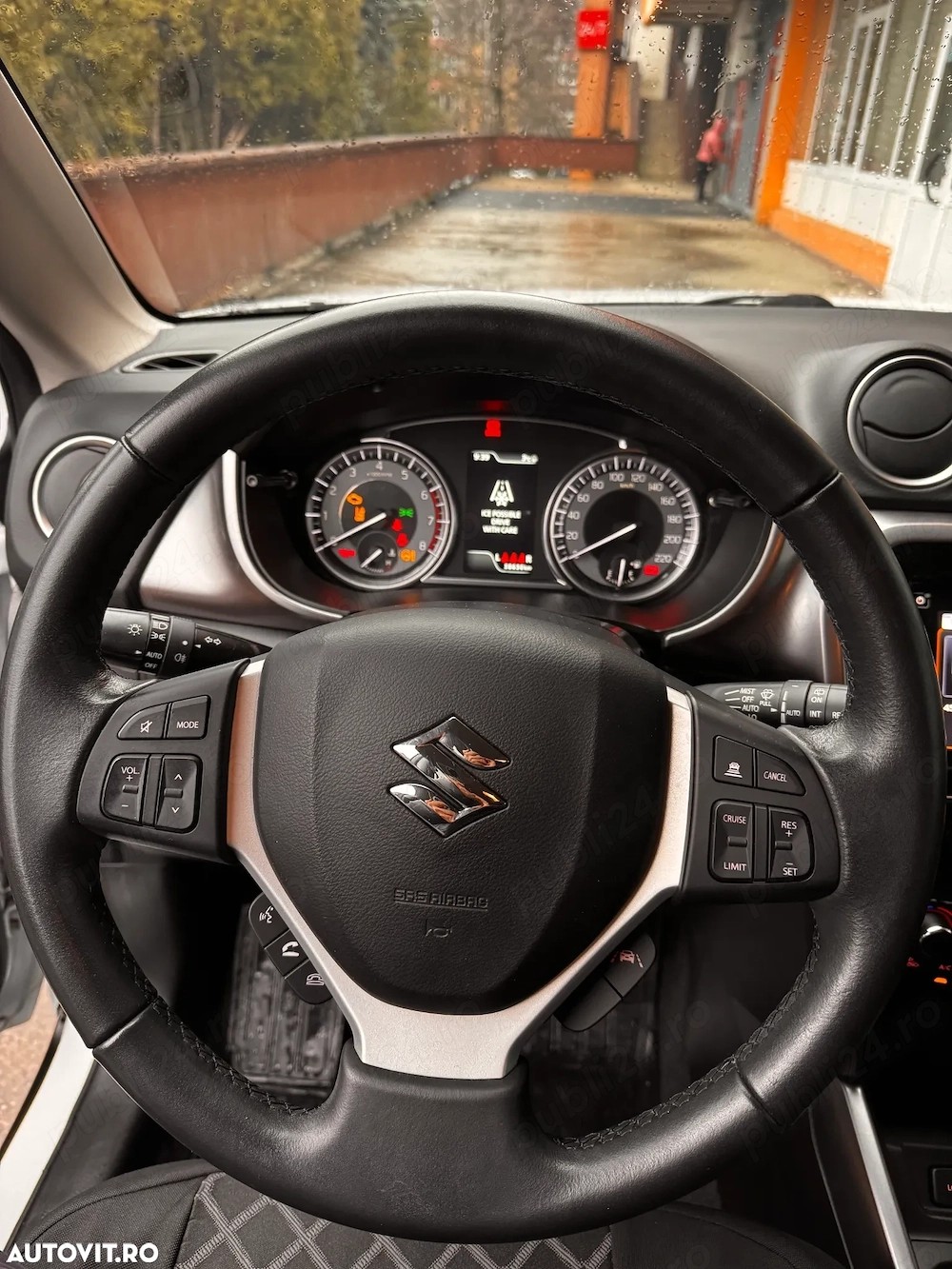 Suzuki Vitara Hybrid 2021   1.4 BoosterJet Turbo 129 CP   40.000 km reali   Istoric complet