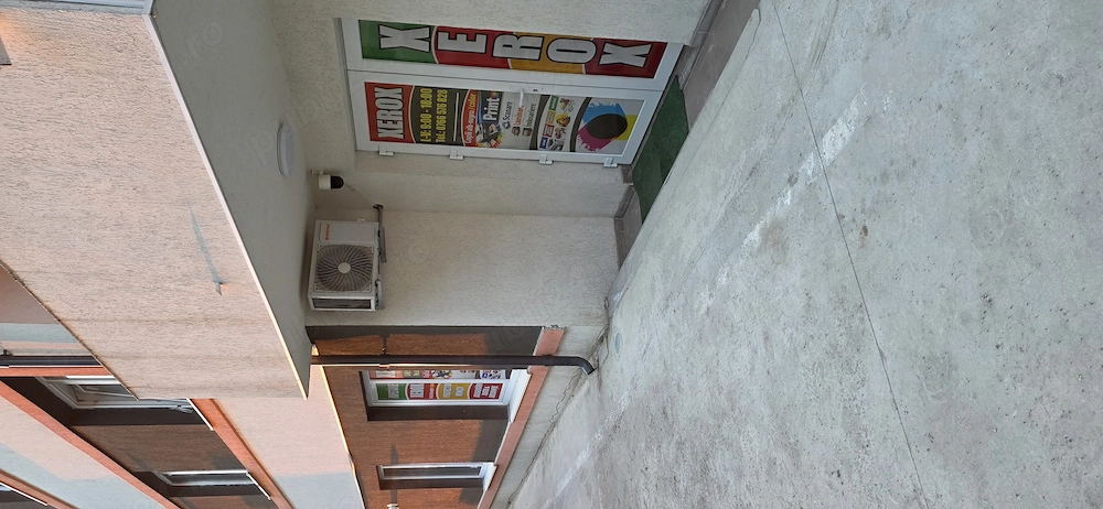 Inchiriat camera  într-un spatiu comercial-xerox