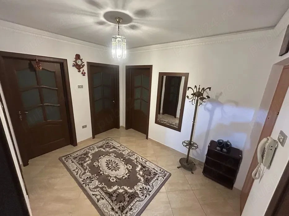 Apartament cu 3 camere, Primaverii 