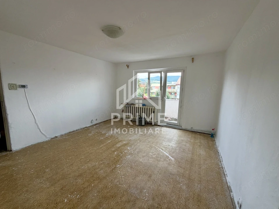 Apartament cu 2 camere | 50 mp | Balcon | RENOVABIL | Zona CETATE 