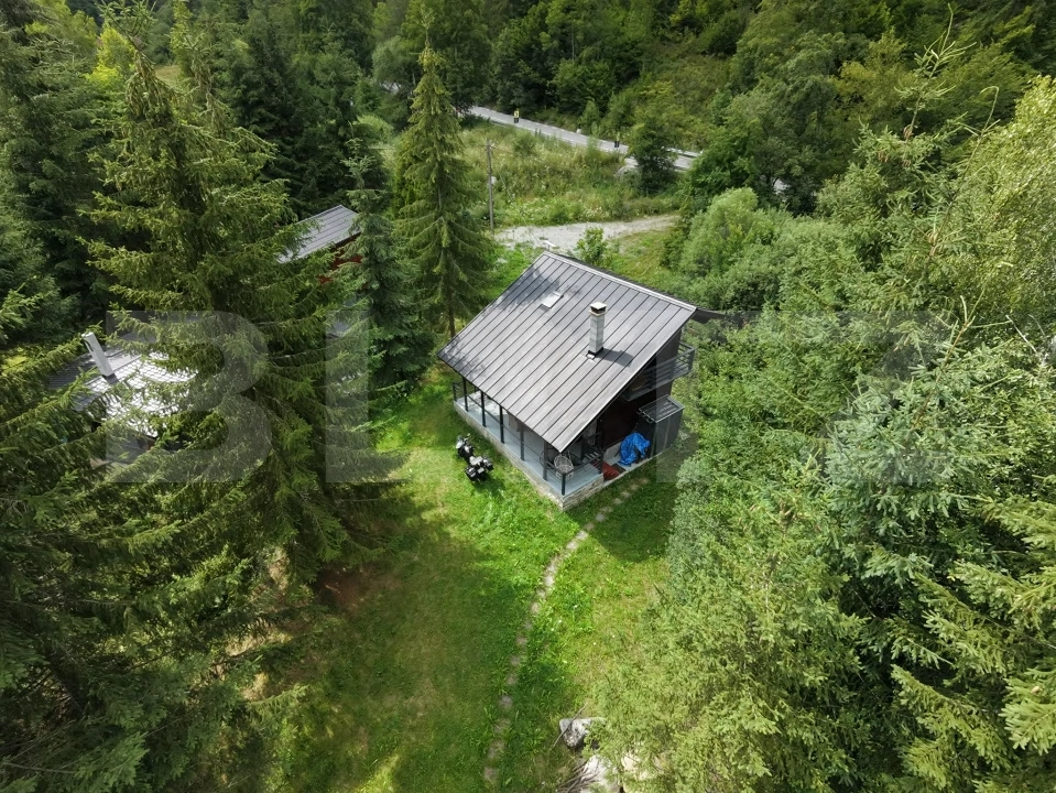 Cabană la munte cu saună finlandeză și teren generos