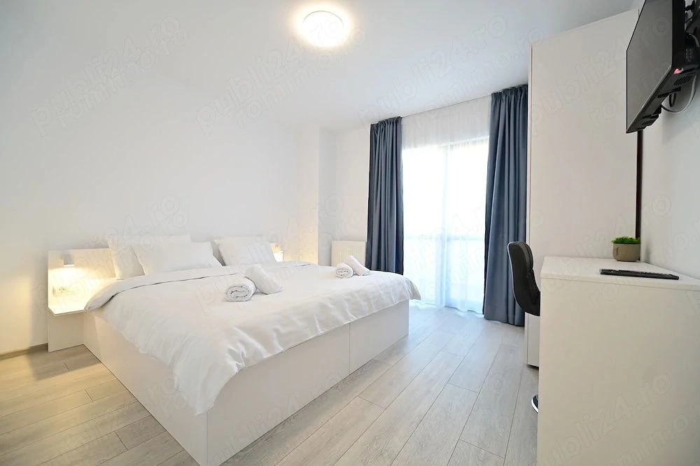 Apartament 3 camere decomandat zona Doamna Stanca
