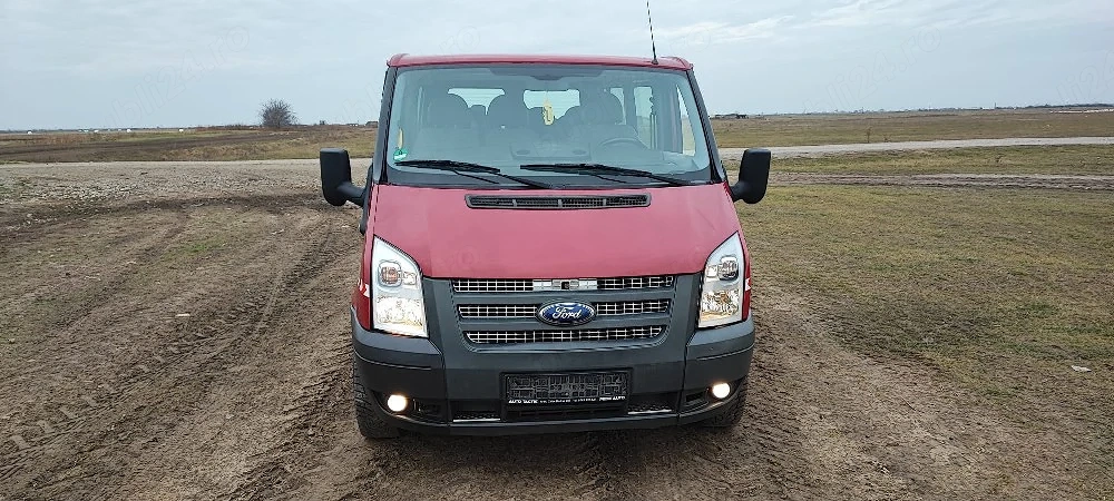 Ford transit 8+1 