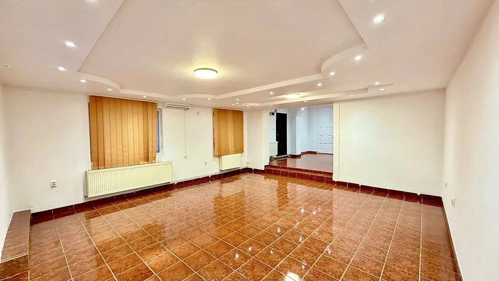 Spatiu comercial cartierul Strand