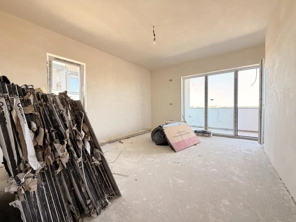 Apartament cu 2 camere, decomandat, 53 mp utili + balcon-Giroc