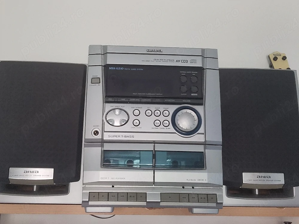 Vând combină AiWA
