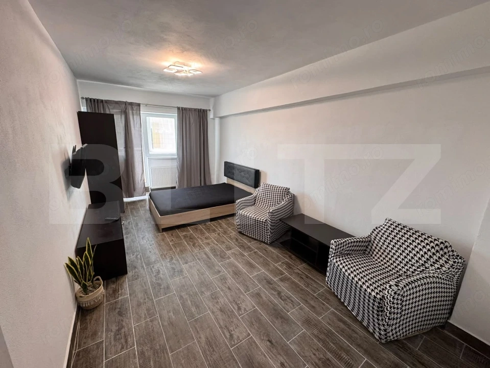 Apartament 2 camere decomandate, Central, Piata Mare 