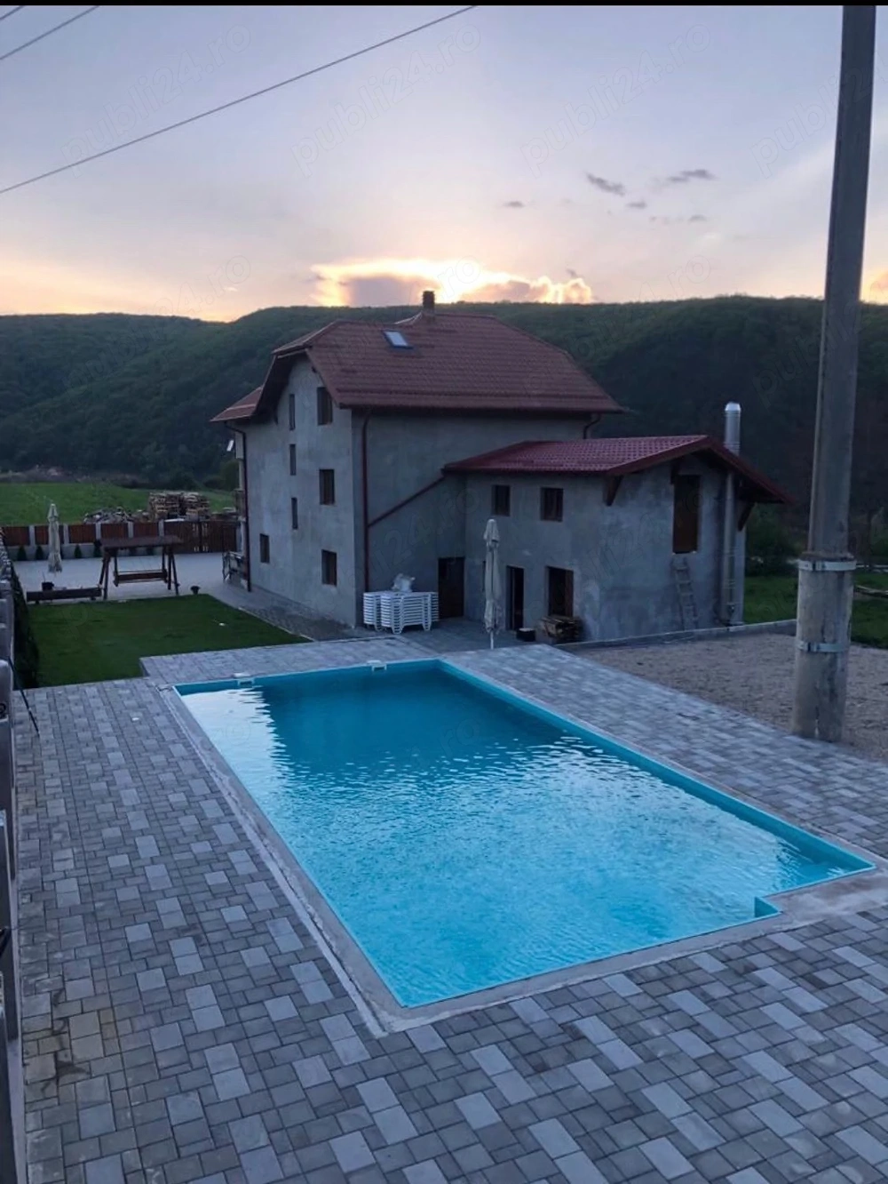 Cabana de inchiriat 30pers cu piscina incalzita