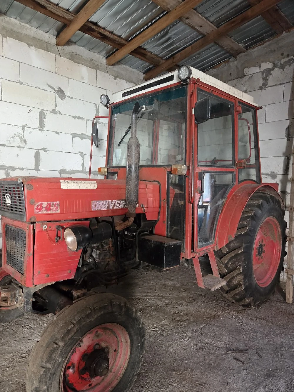 Vand Tractor U445 si Presa