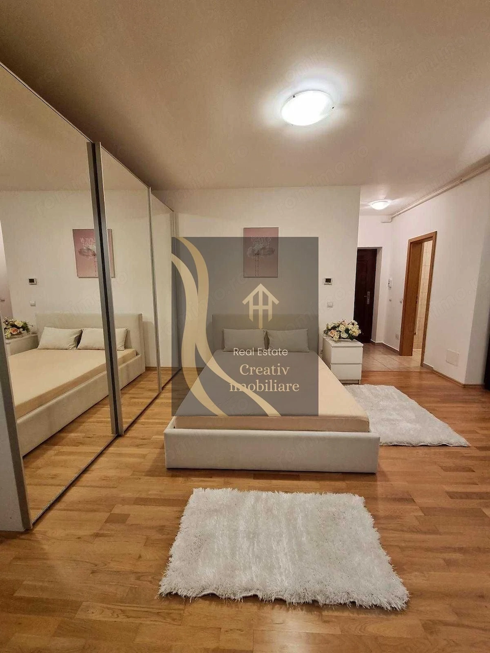 Garsonieră de închiriat – Unirii / Budapesta | 35 mp | Etaj 2/4 | Bloc 2012