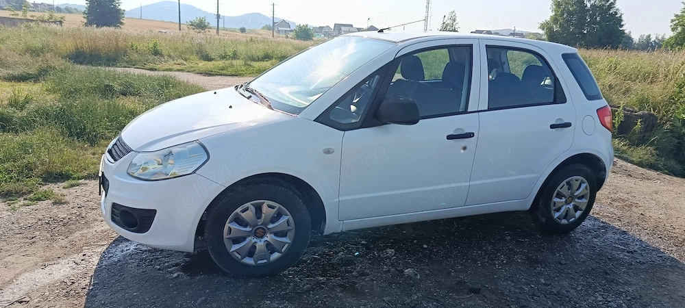Vand Suzuki SX4 1.5 benzina 112 CP manuala 2010