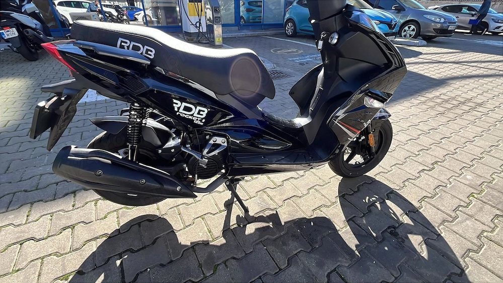 RDB Rocket 125 - negru si 2 x rosu 