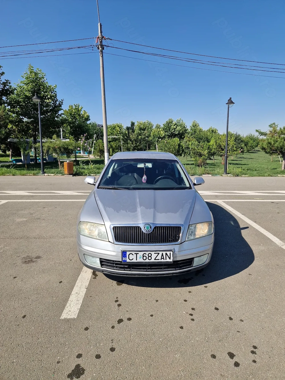 Vând Skoda Octavia 2 1,9 D