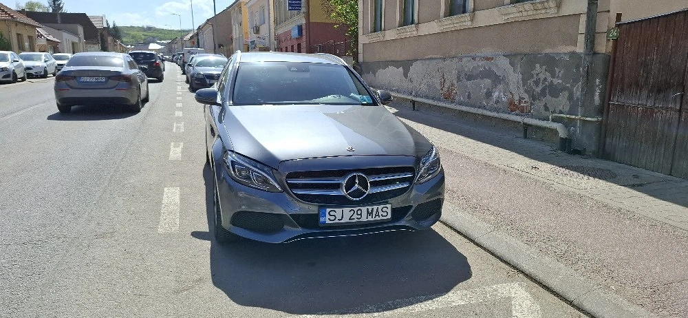 Mercedes-Benz C220 4MATIC