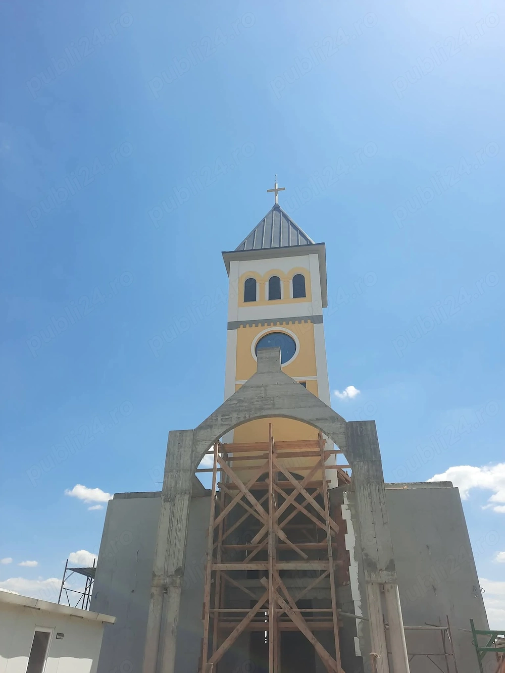 Angajez muncitori in constructii