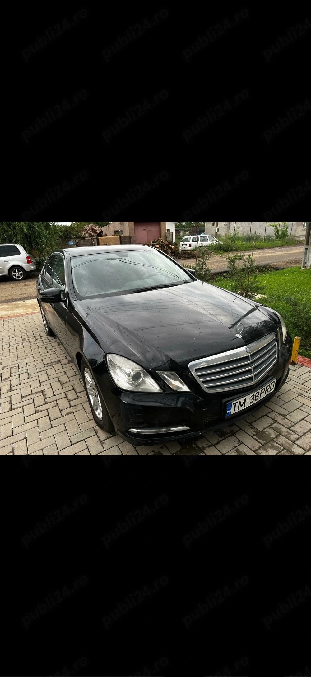 vand mercedes e 220 disel an 2012  bate motorul