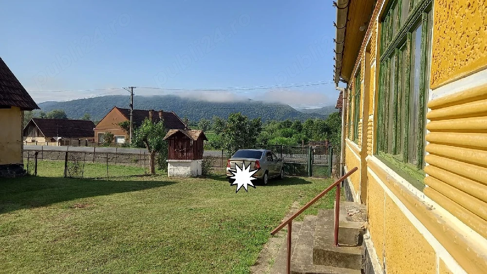casă lntre zam și săvârșin 6400 intravilan  zonă foarte bună 