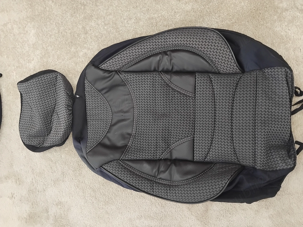 Set complet huse auto, piele + textil, ca noi