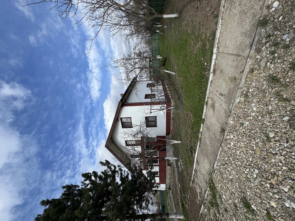 Proprietate cu 4.044 mp teren | Casa + anexe|40 50 min Buc | Dragoesti