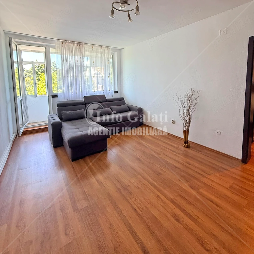 | Apartament cu 3 camere | Mobilat & Utilat | Centru |