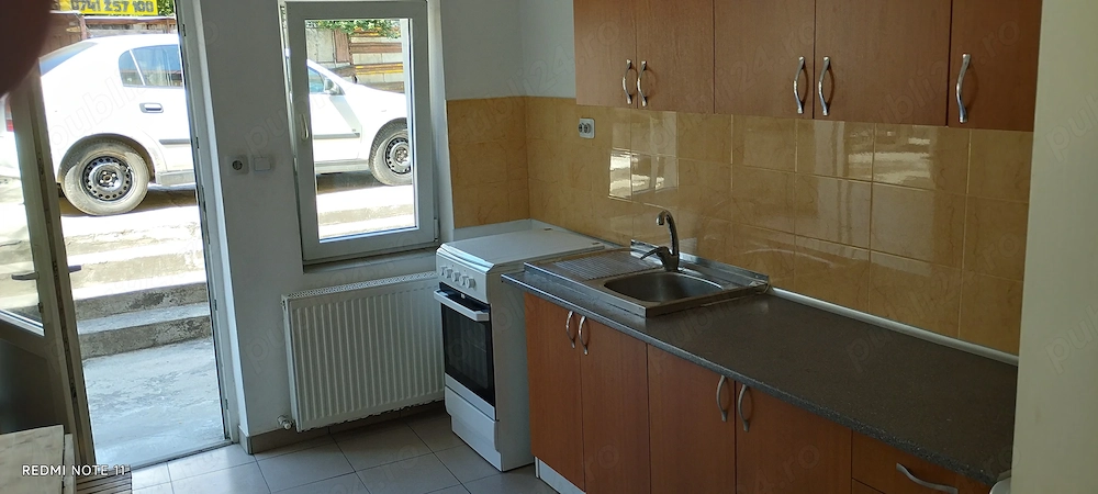 De închirieat de ANTOLD Casă cu curte 4 apartamente ,,2apartamente cu 1 cameră,2 apartamente cu 2 c