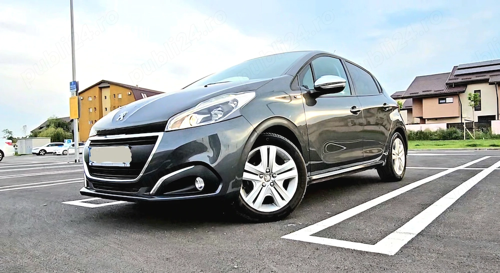 PEUGEOT 208 | City-Car | Benzină | 82CP | Gri | 1.2 PureTech Style