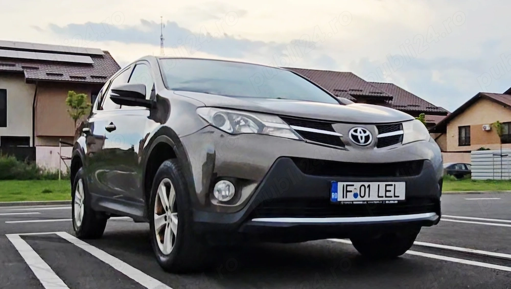 TOYOTA RAV4 | SUV | Diesel | 124CP | Maro | 2.0 D-4D Executive