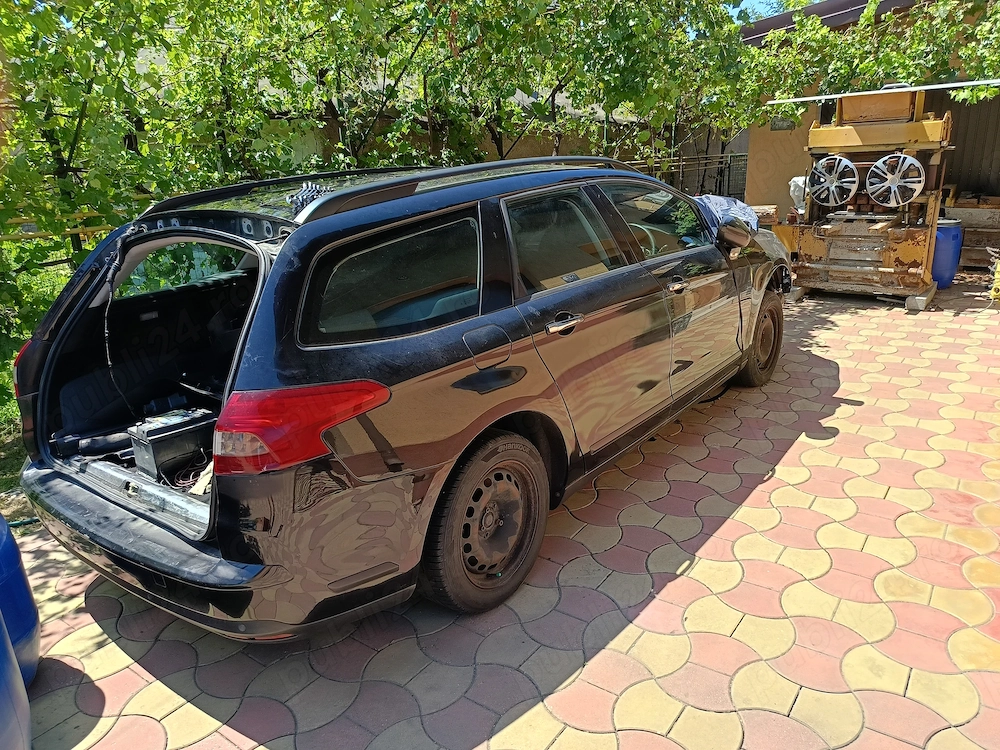 Dezmembrez Citroen C5