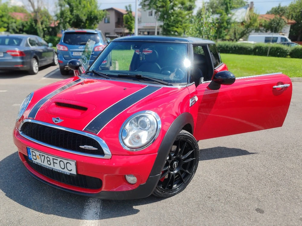 MINI John Cooper Works 2010