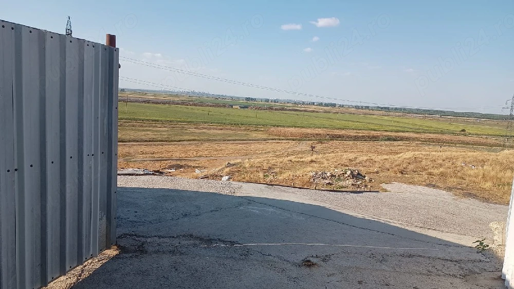 Vand teren plus casă cu anexe 995mp