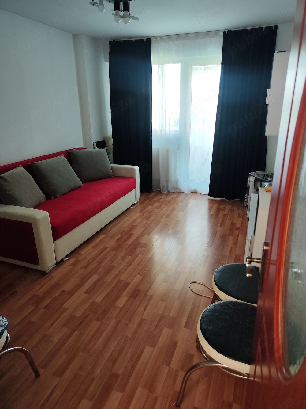 I nchiriez apartament 2 camere 