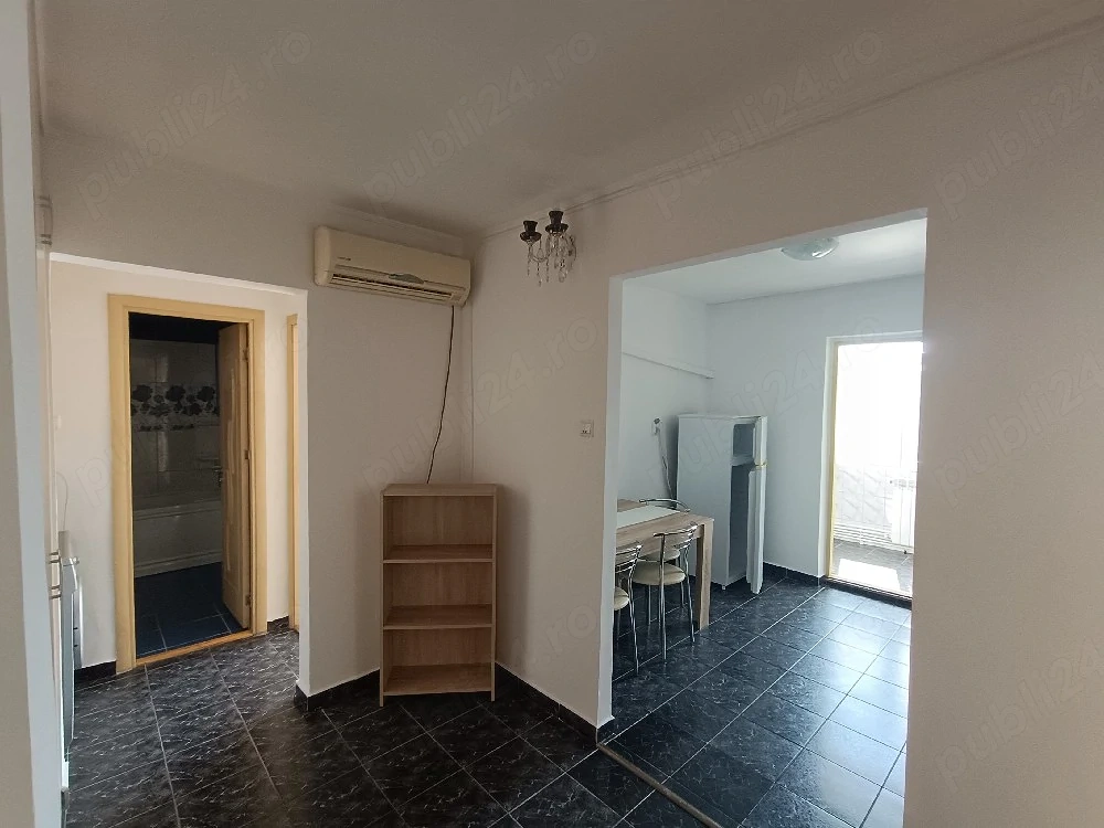 Inchiriez Apartament zona CET Constanta