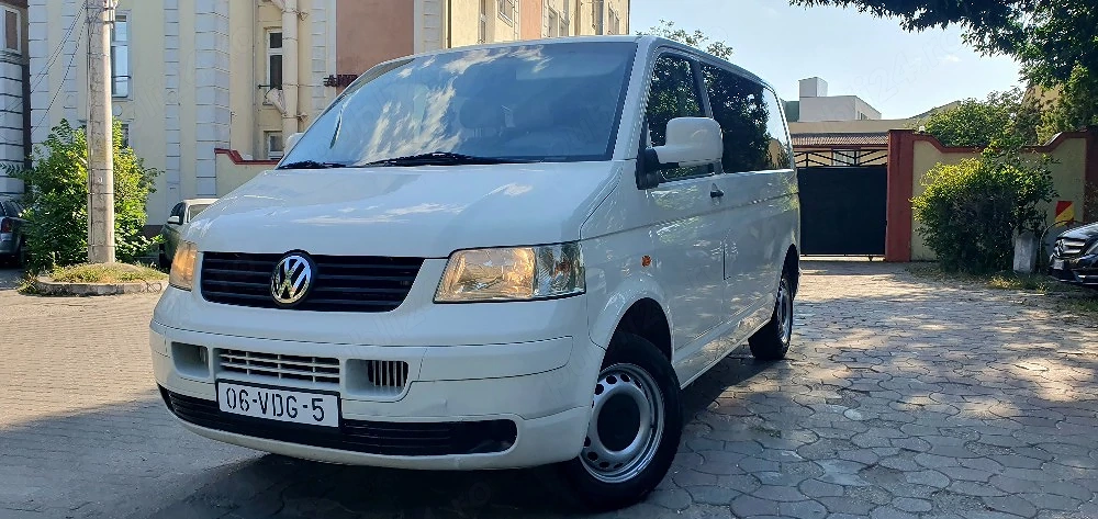 Volkswagen Transporter T5 1.9 102 cai 6 locuri  clima dublacabina 