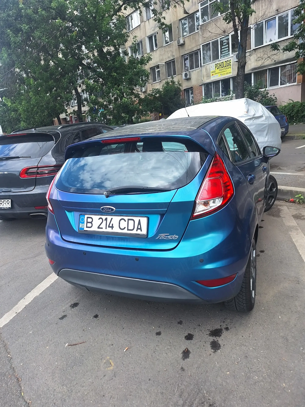 Vand masina ford fiesta
