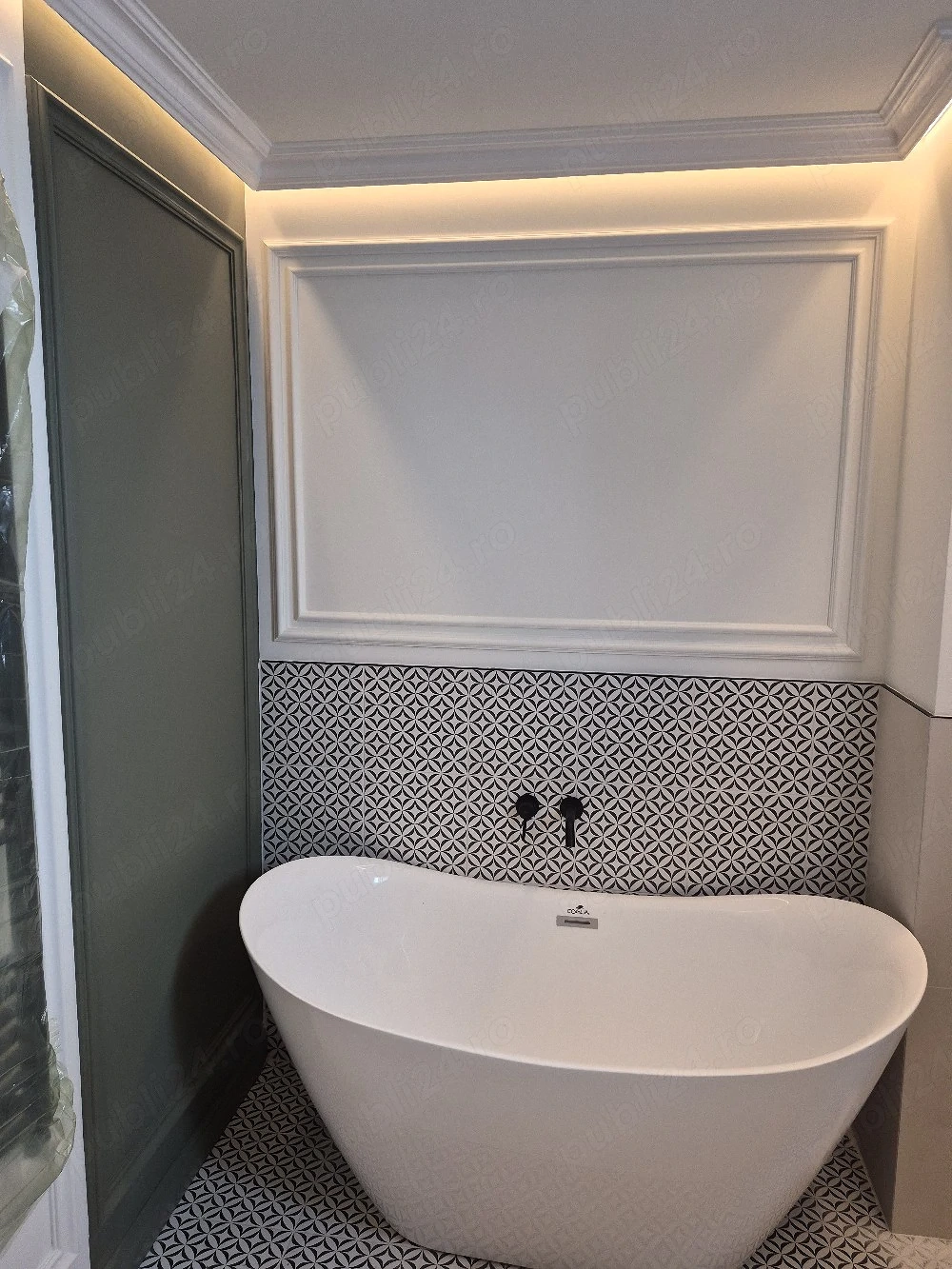 Zugrav cu experienta montez profile decorative, chenare, baghete, zugravit, plinta, etc
