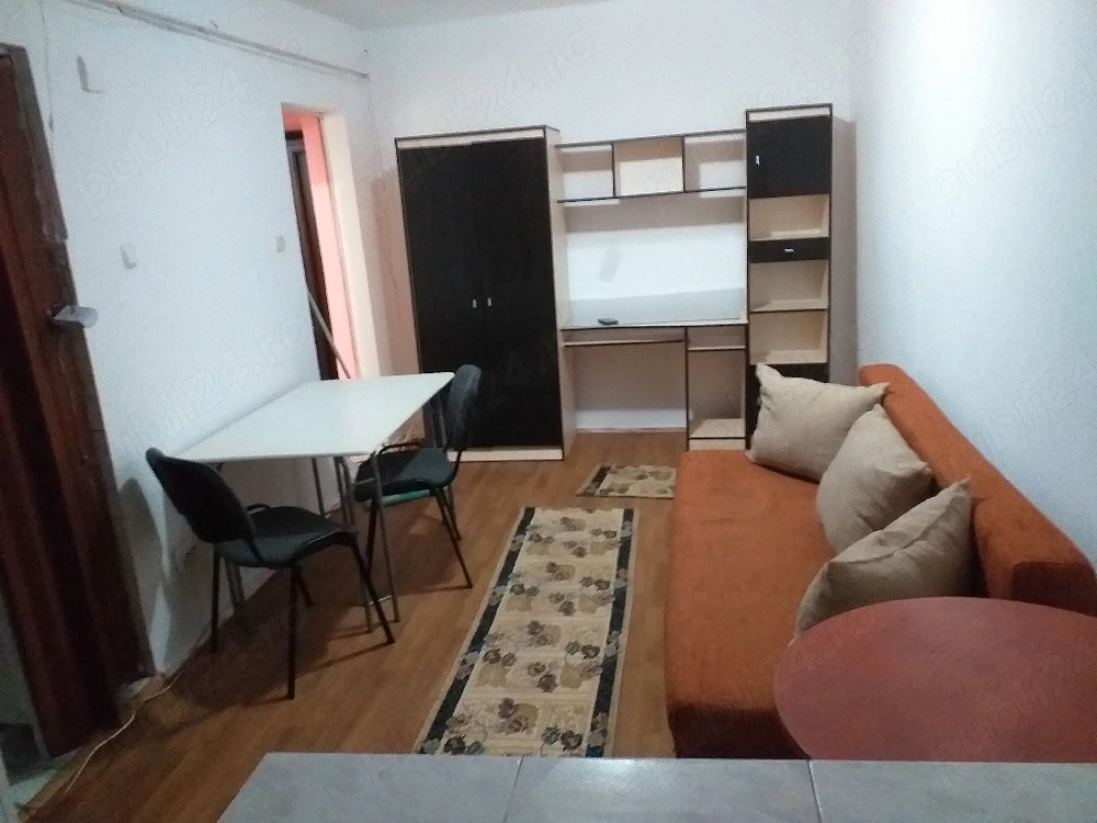 Garsonieră în calea Buziașului lîngă sensul giratoriu 